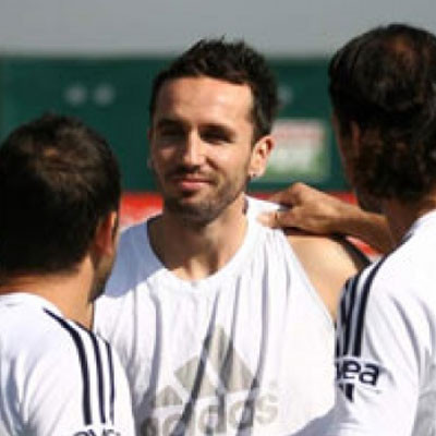 besiktas-in-savunma-oyuncusu-tomas-sivok-i-stanbul-da